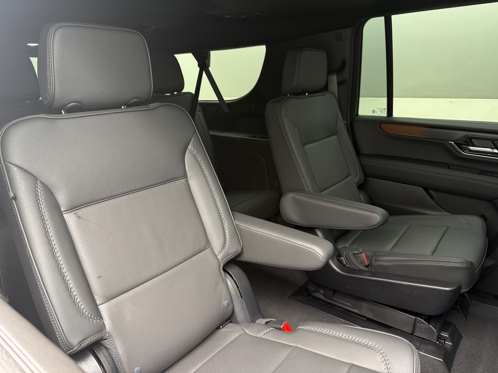 Thumbnail: 2025 GMC Yukon XL - 5