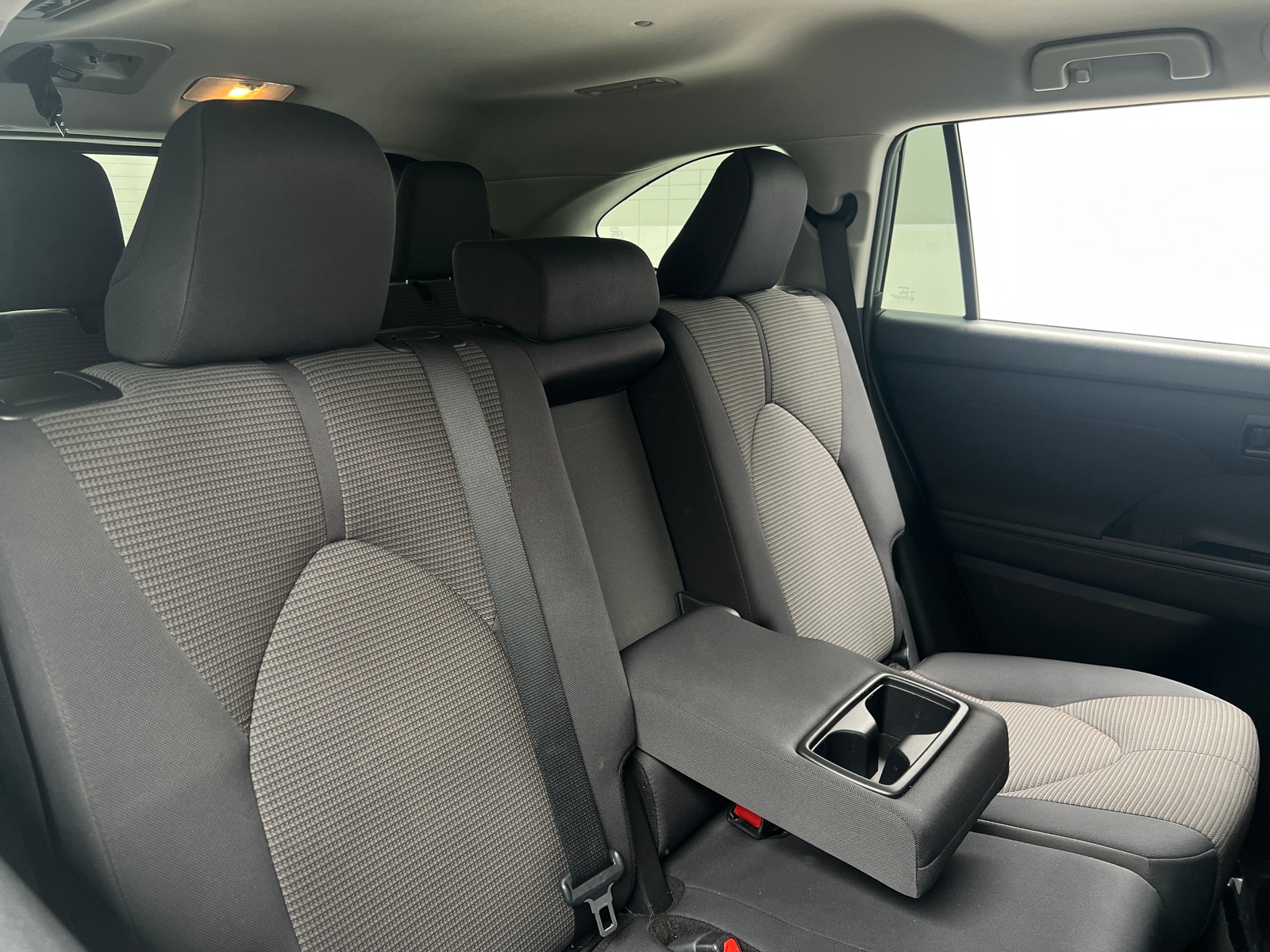 Thumbnail: 2025 Toyota Highlander - 6