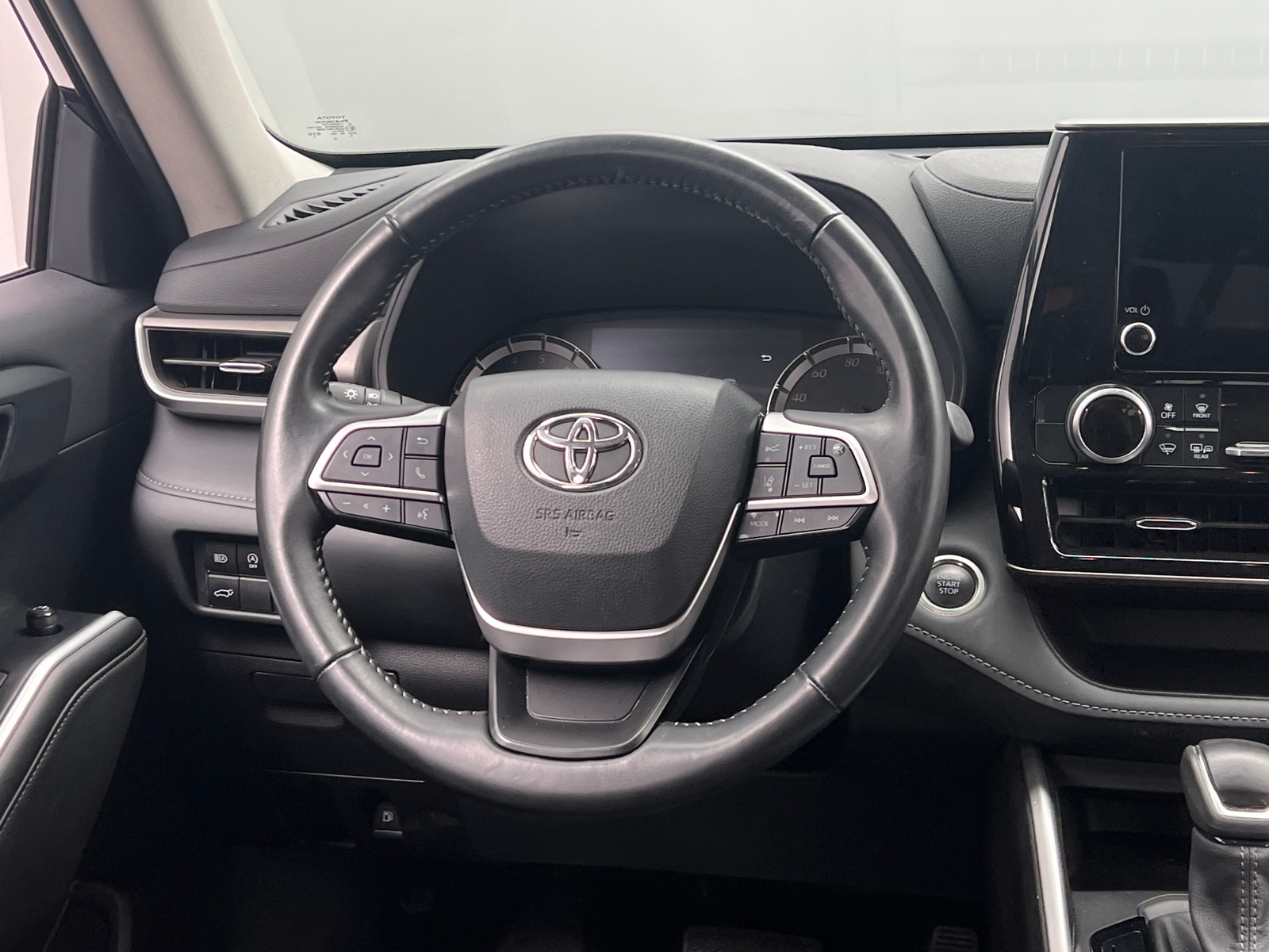 Thumbnail: 2025 Toyota Highlander - 5
