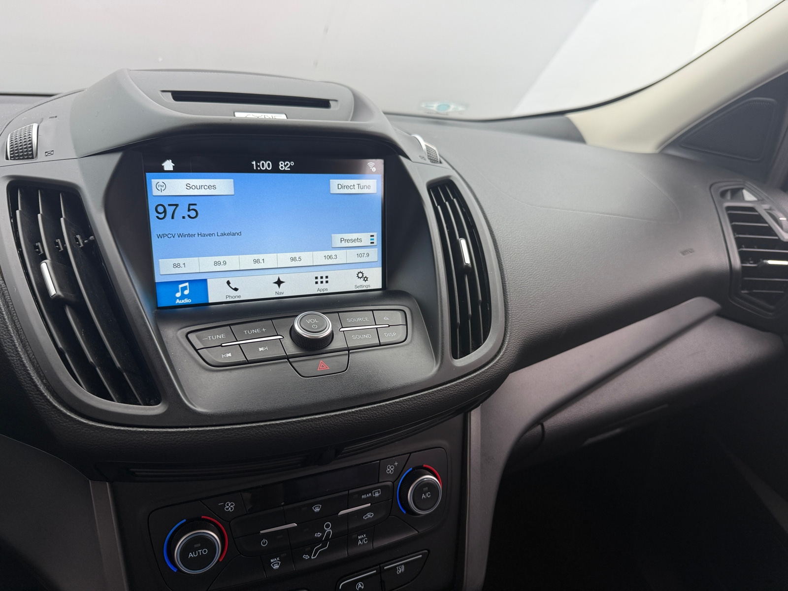 Thumbnail: 2017 Ford Escape - 4