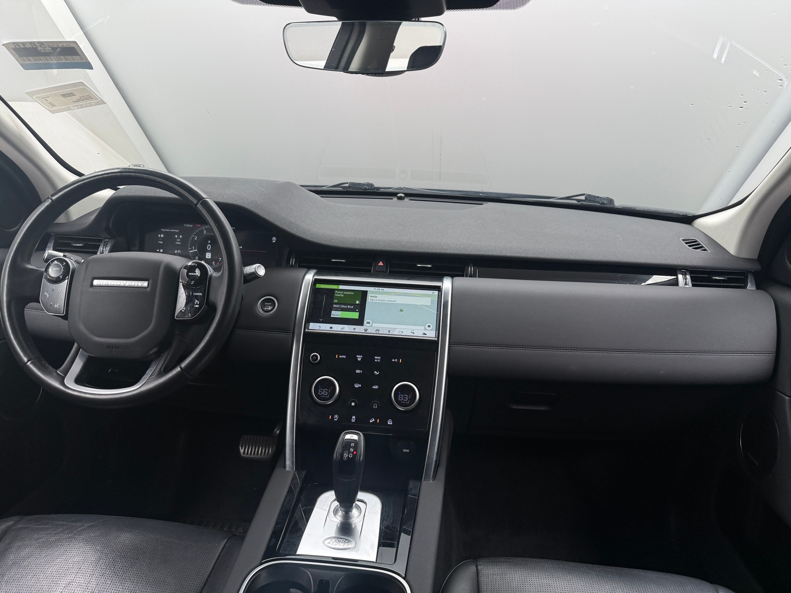 Thumbnail: 2020 Land Rover Discovery Sport - 2