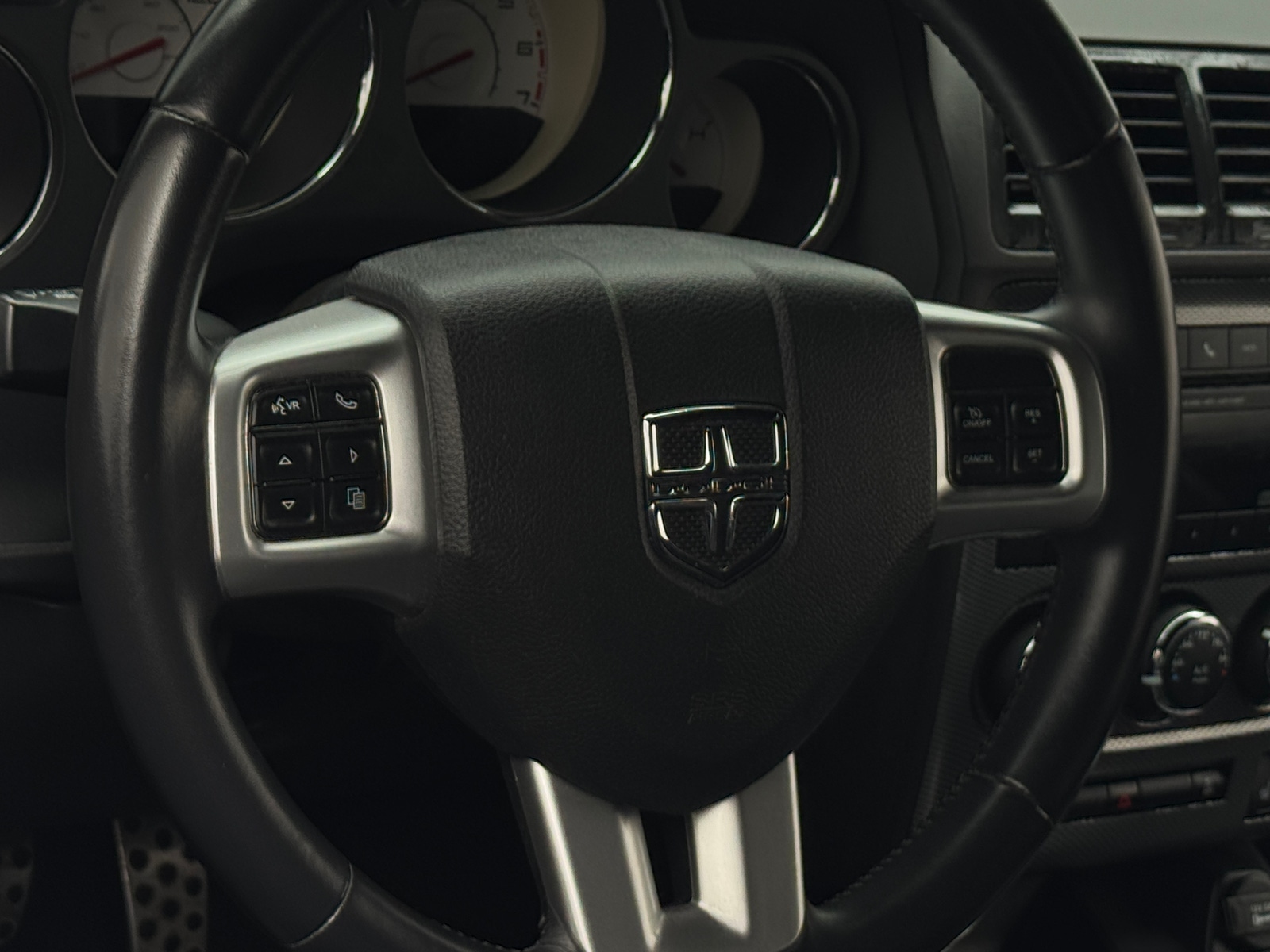 Thumbnail: 2012 Dodge Challenger - 4