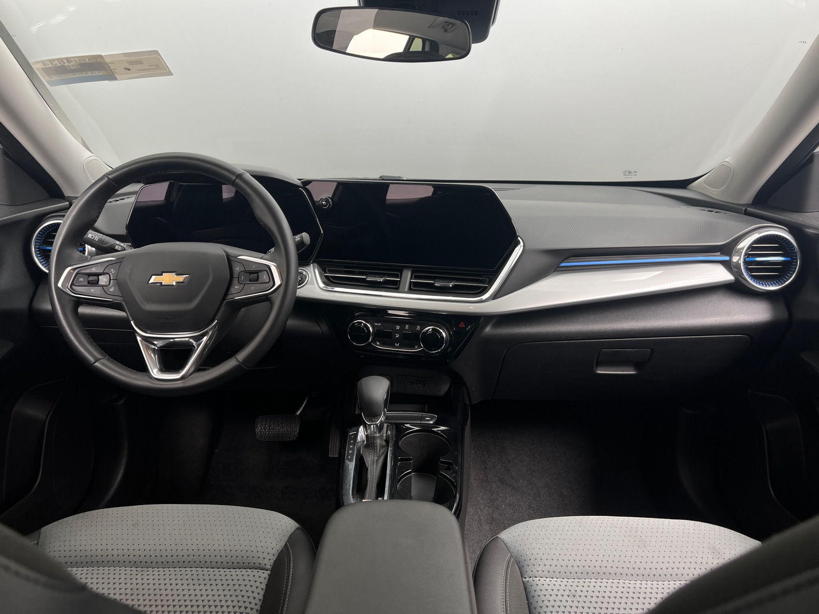 Thumbnail: 2025 Chevrolet Trax - 3
