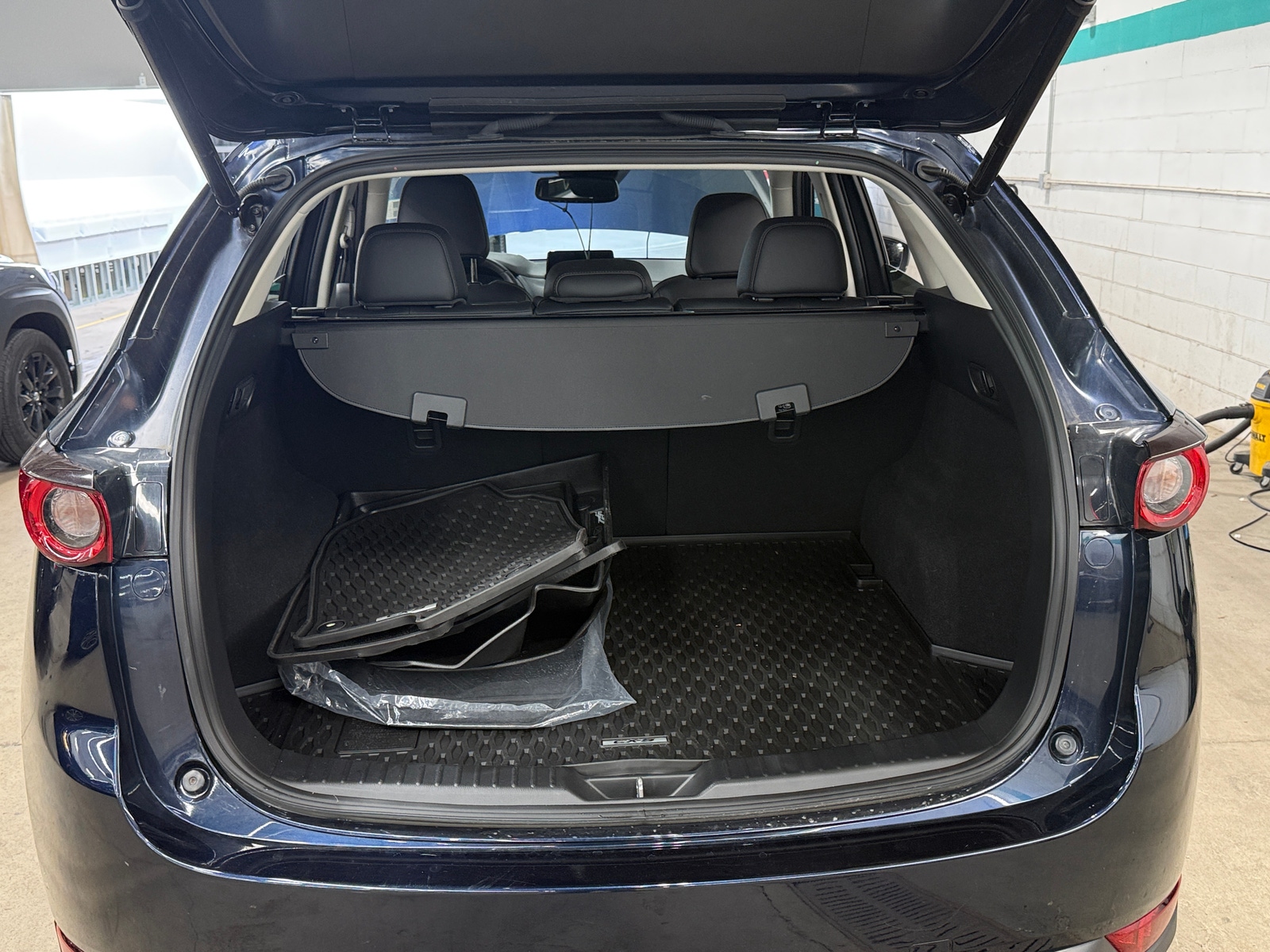 Thumbnail: 2020 Mazda CX-5 - 6