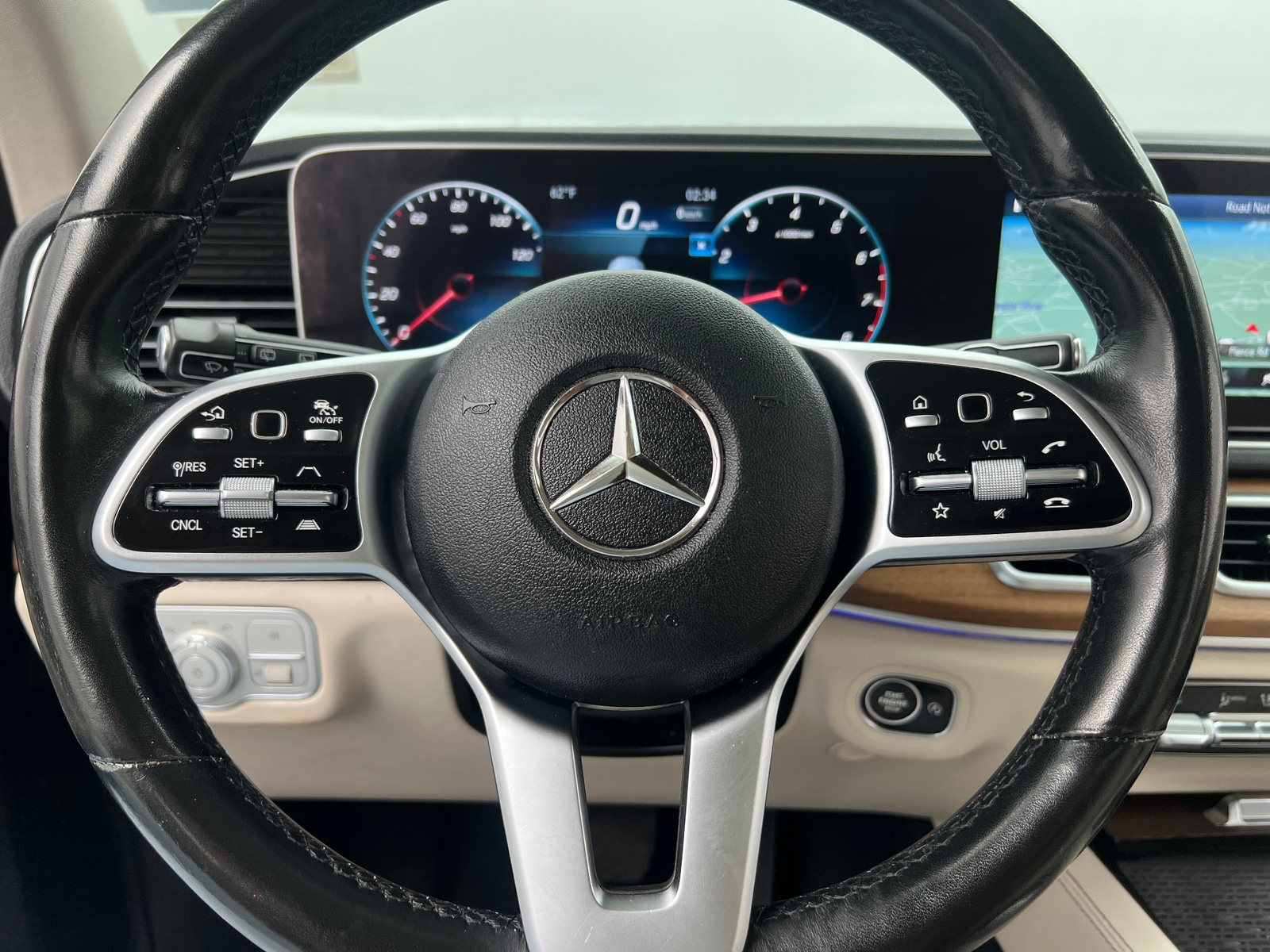 Thumbnail: 2021 Mercedes-Benz GLE - 4