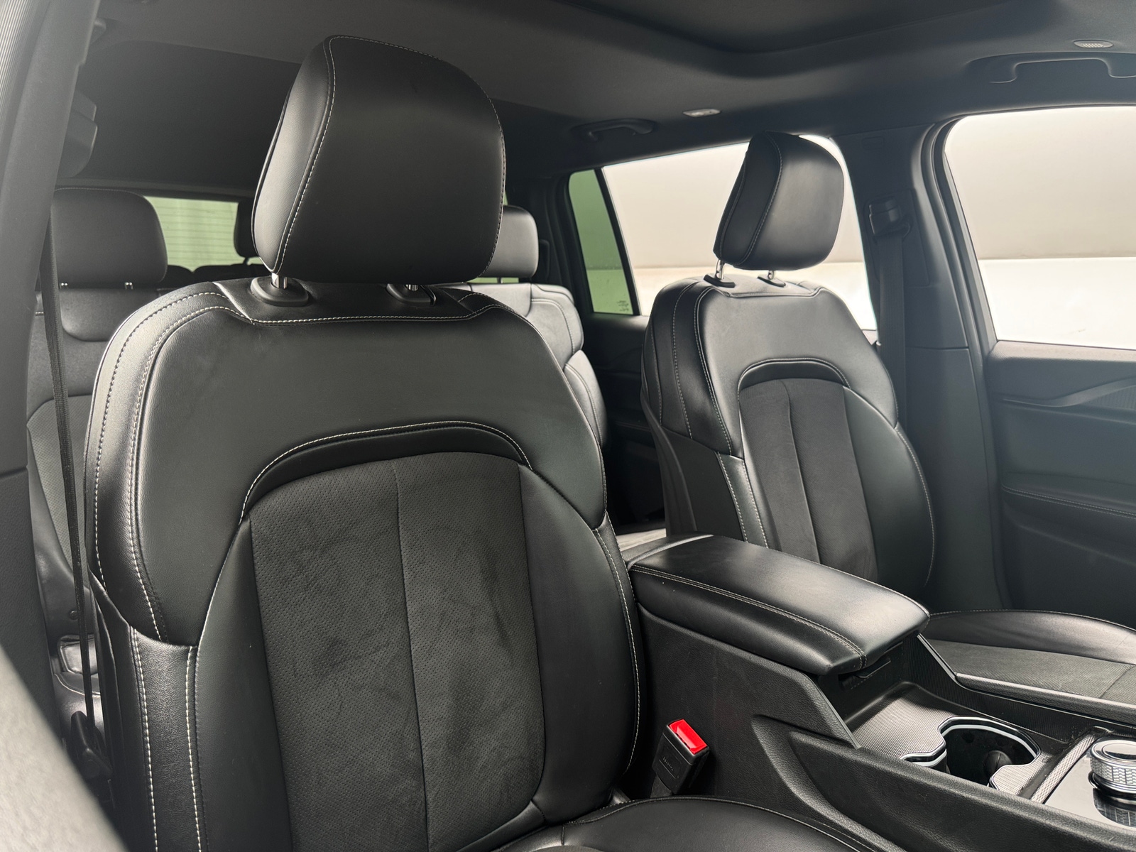 Thumbnail: 2024 Jeep Grand Cherokee L - 2