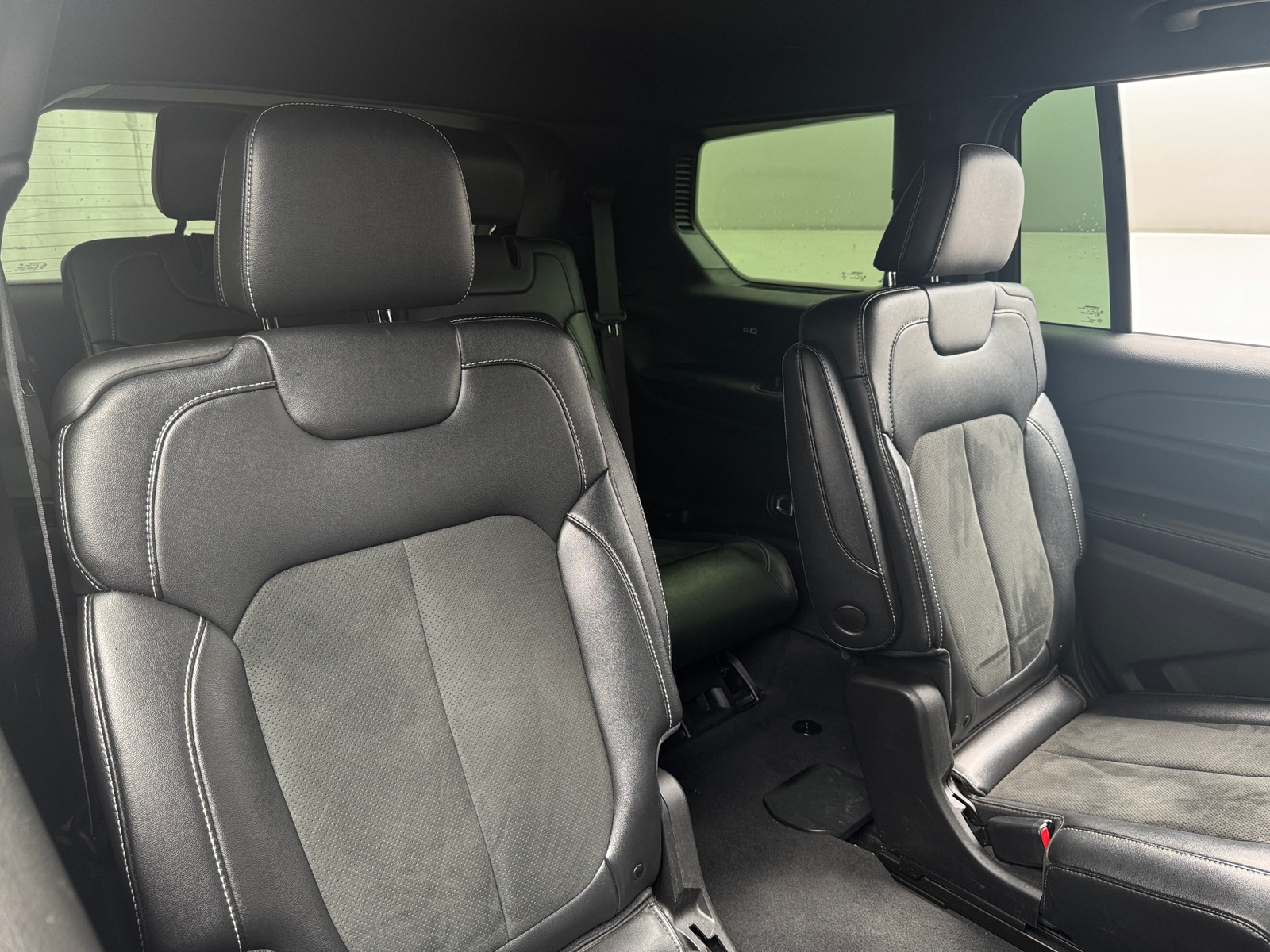 Thumbnail: 2024 Jeep Grand Cherokee L - 6