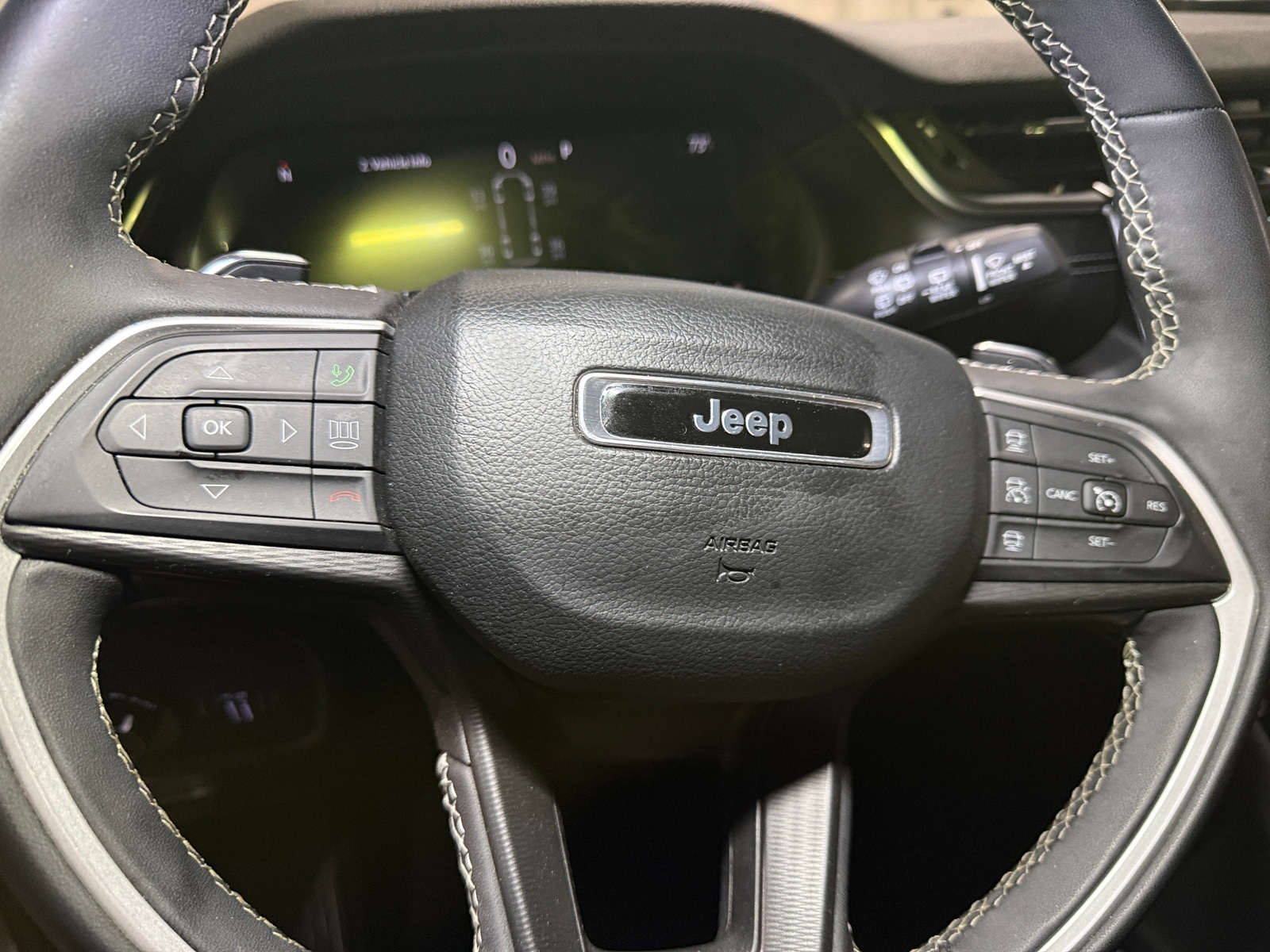 Thumbnail: 2024 Jeep Grand Cherokee L - 5