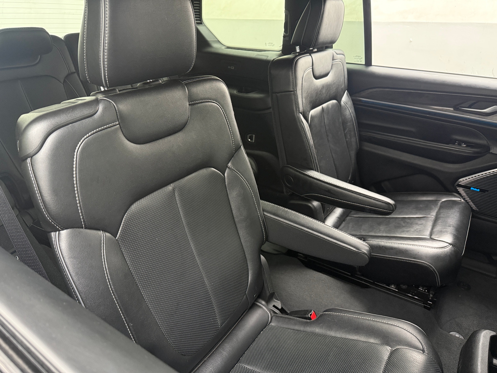 Thumbnail: 2023 Jeep Grand Cherokee L - 5