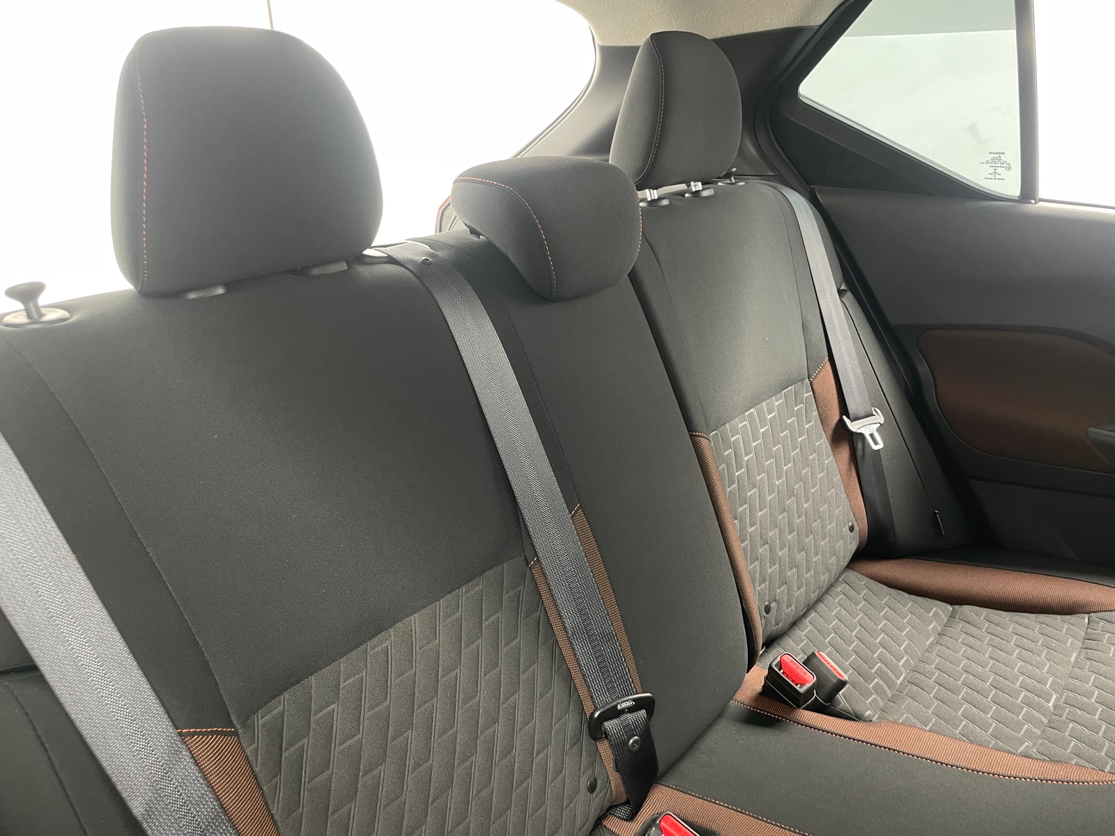 Thumbnail: 2021 Nissan Kicks - 6