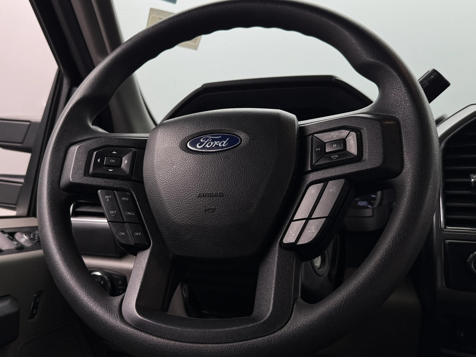 Thumbnail: 2022 Ford Econoline - 5