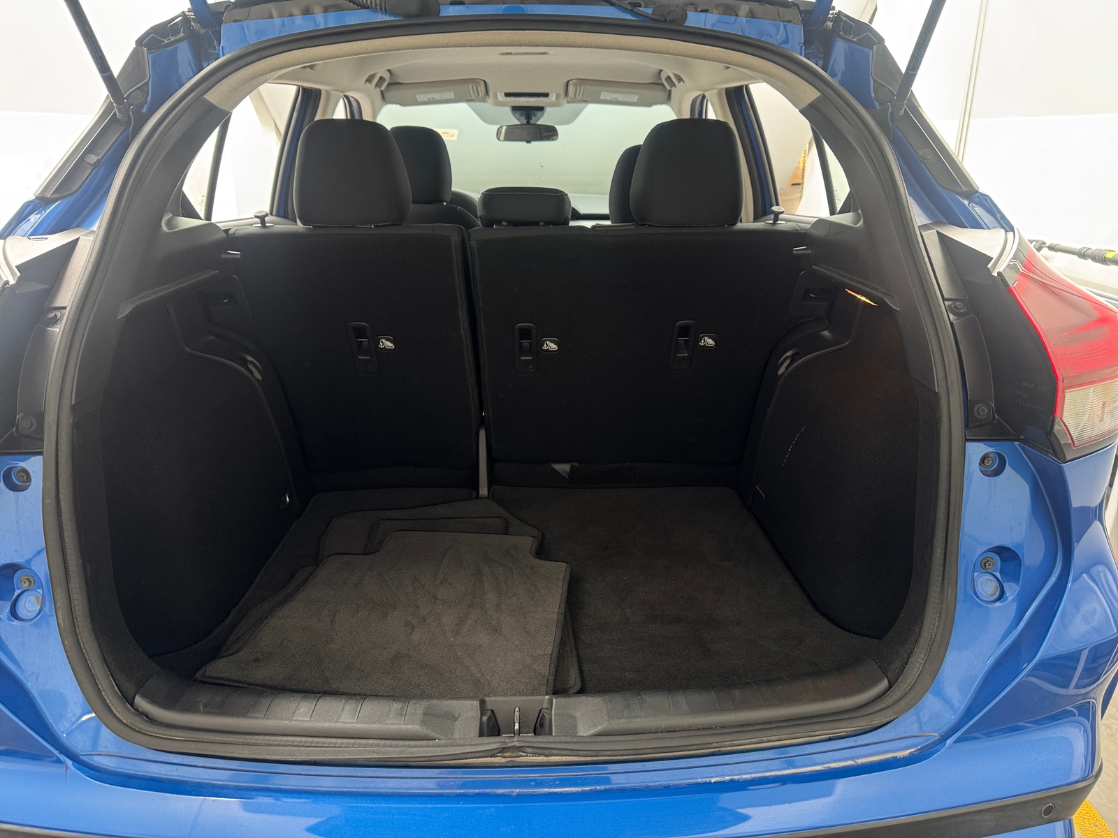 Thumbnail: 2021 Nissan Kicks - 7