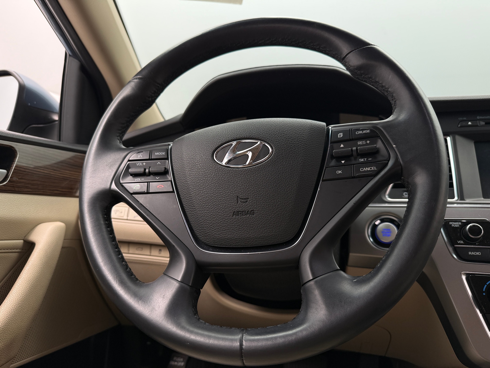 Thumbnail: 2016 Hyundai Sonata - 4
