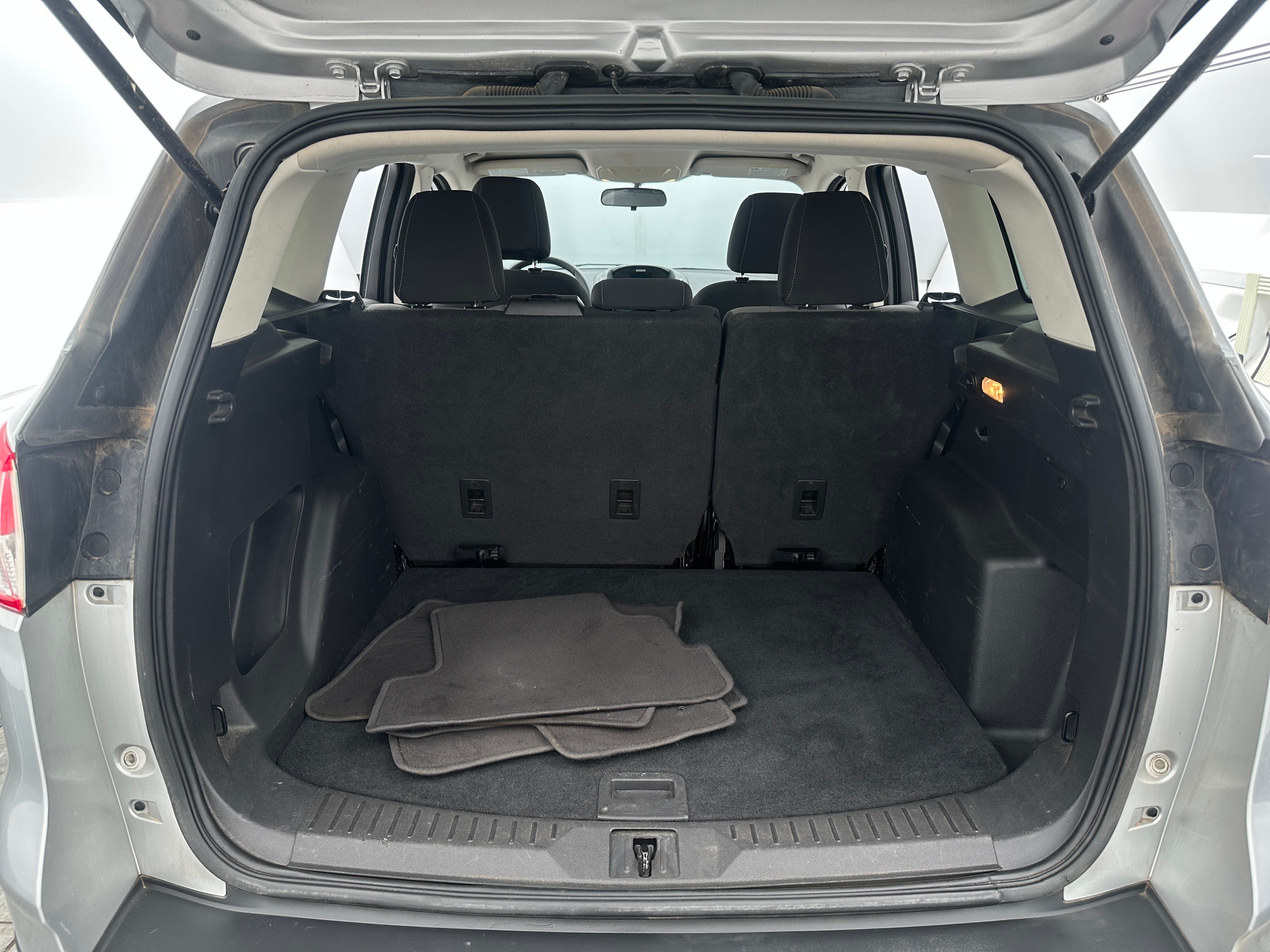 Used 2016 Ford Escape SE with VIN 1FMCU0G73GUB99306 for sale in Auburn, WA