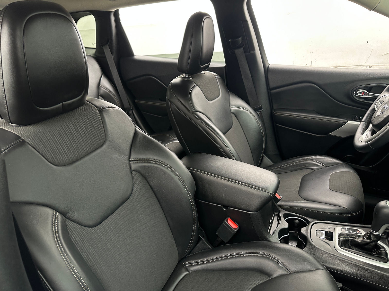Thumbnail: 2018 Jeep Cherokee - 2