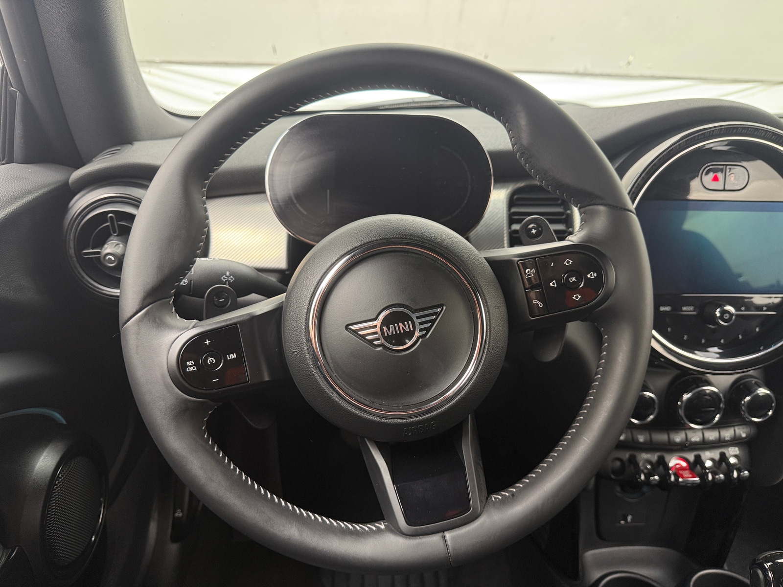 Thumbnail: 2022 MINI Cooper Convertible - 4