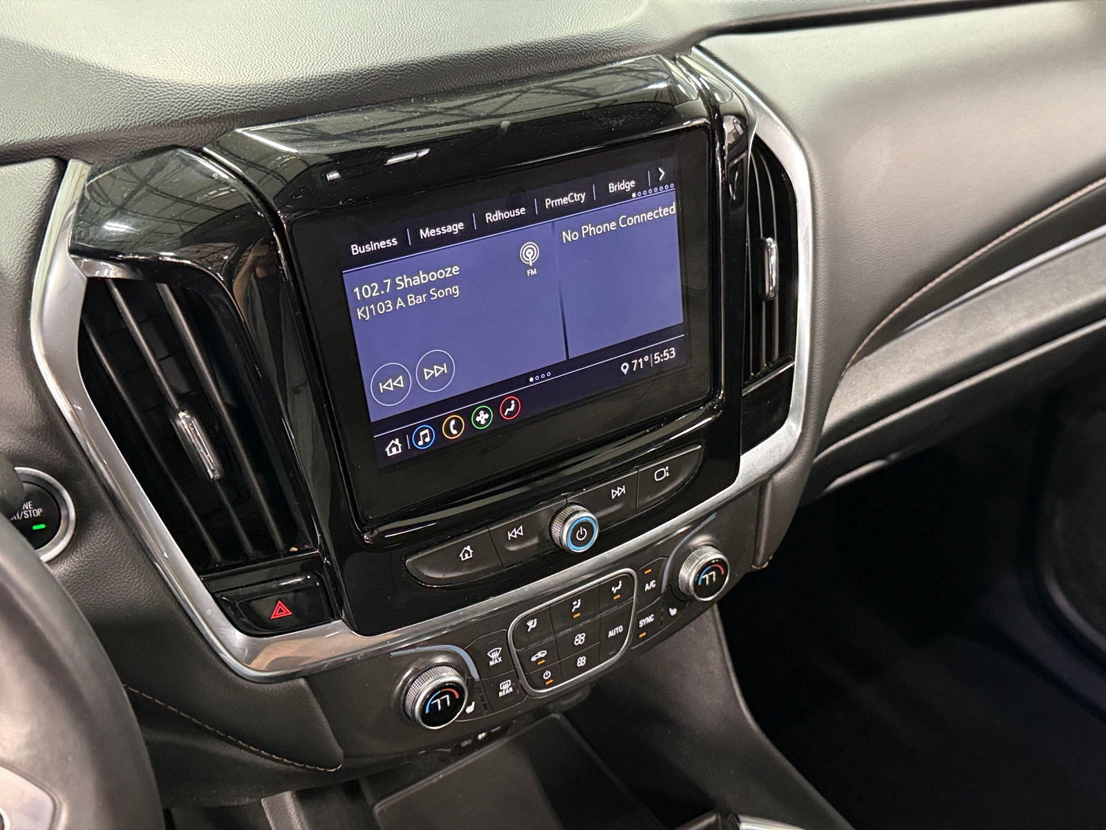 Thumbnail: 2020 Chevrolet Traverse - 4