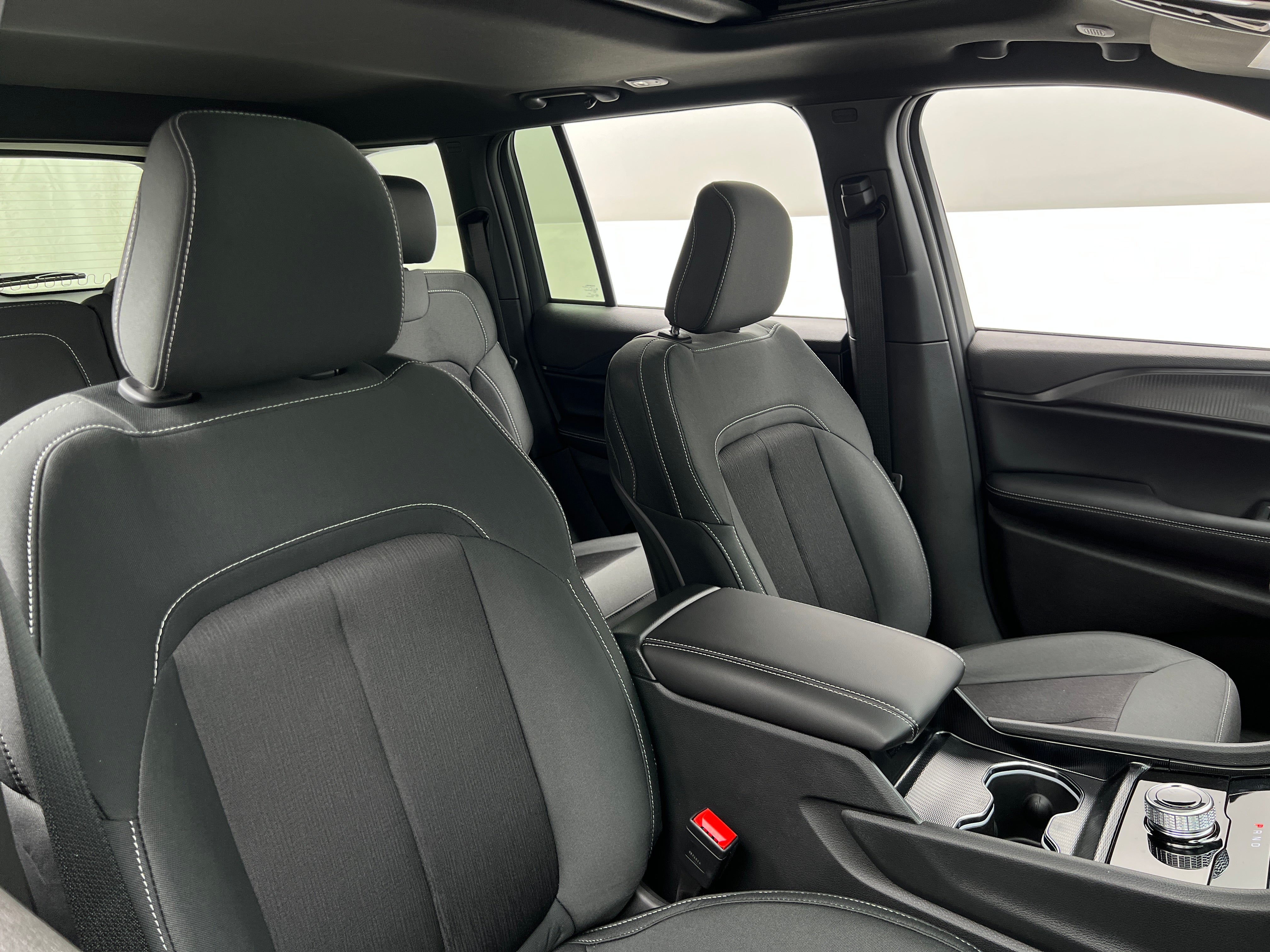 2026 Jeep Grand Cherokee Laredo X's photo