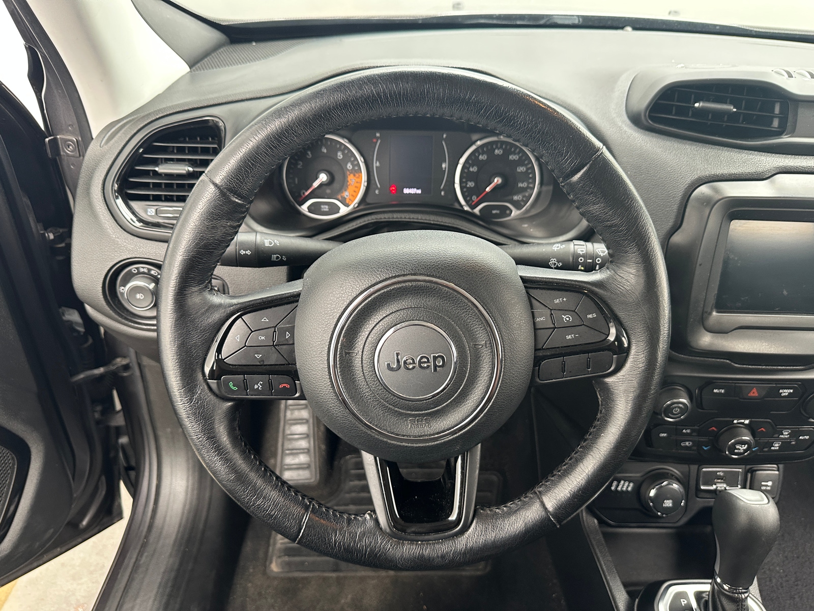 Thumbnail: 2018 Jeep Renegade - 5