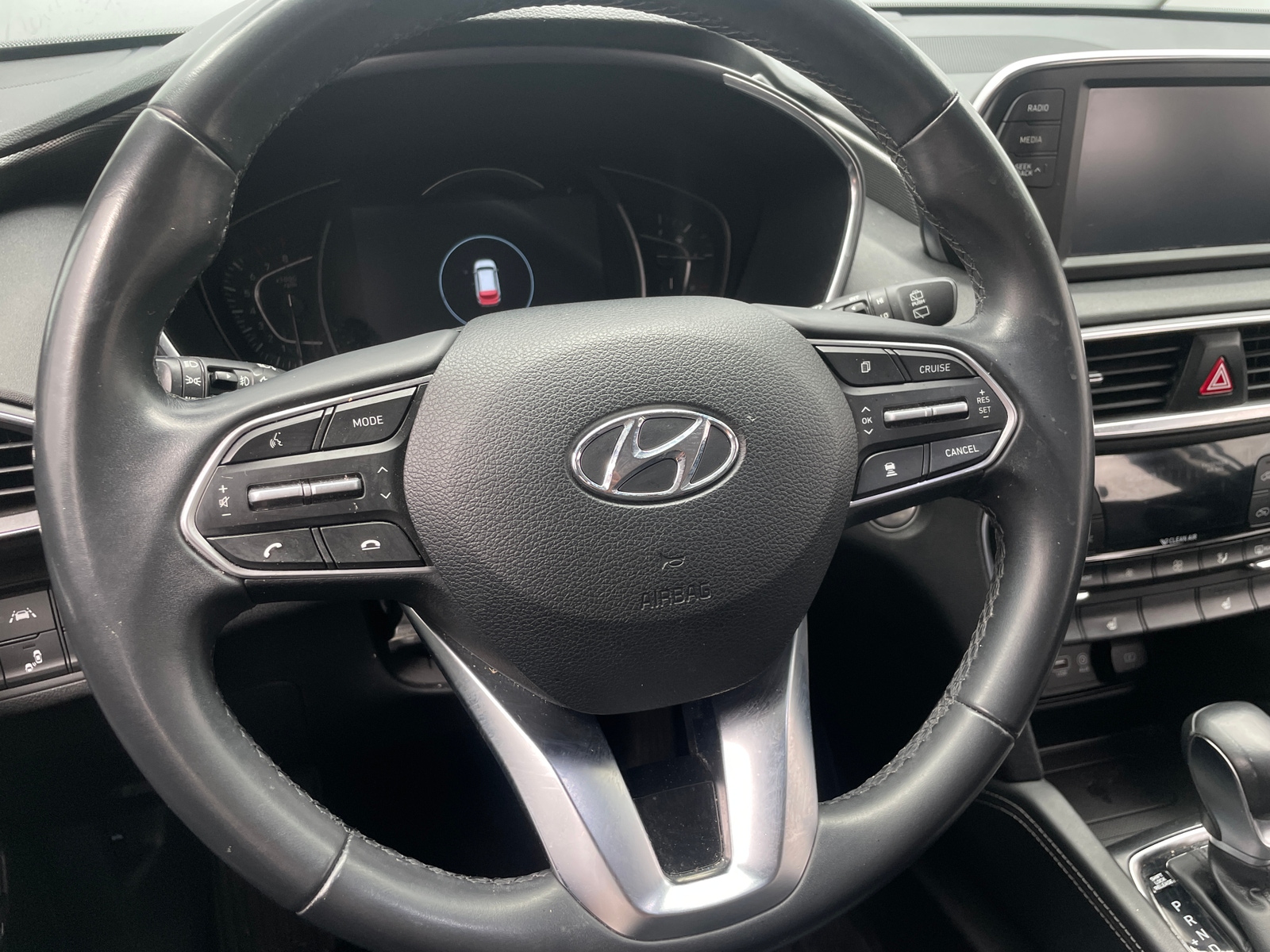 Thumbnail: 2020 Hyundai Santa Fe - 4