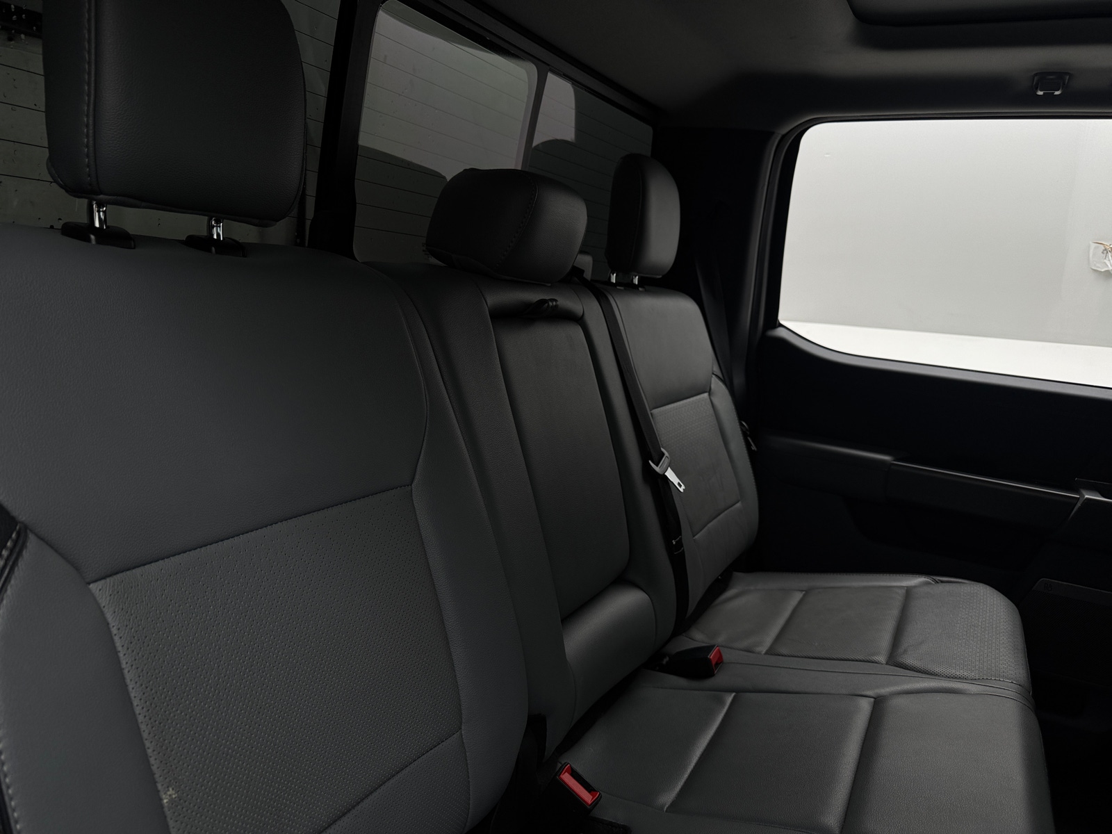 Thumbnail: 2022 Ford Econoline - 5