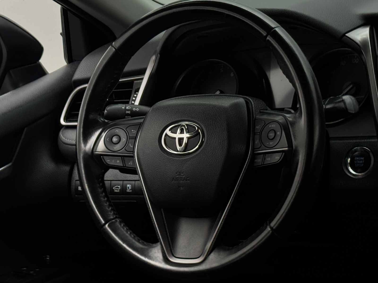 Thumbnail: 2022 Toyota Camry - 4