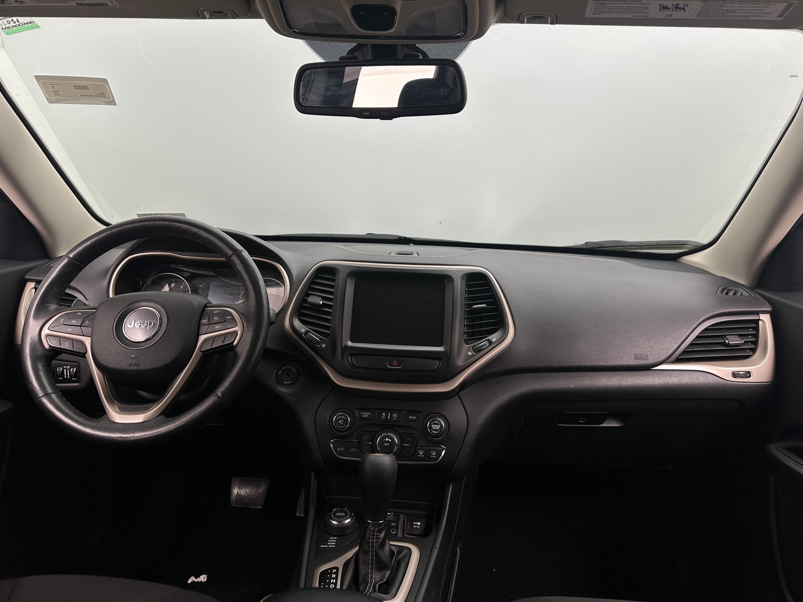 Thumbnail: 2015 Jeep Cherokee - 3
