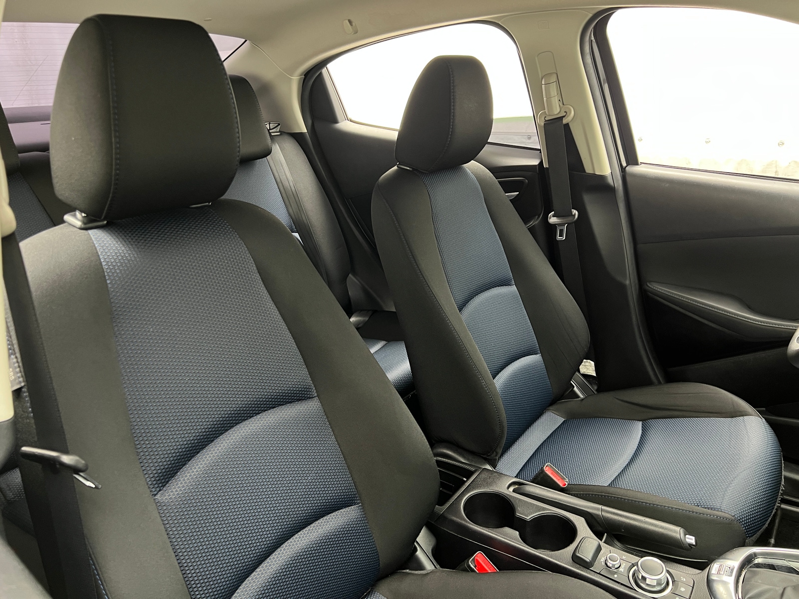 Thumbnail: 2018 Toyota Yaris iA - 2