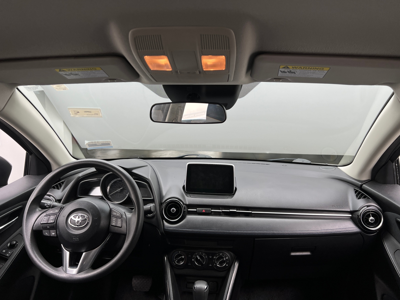 Thumbnail: 2018 Toyota Yaris iA - 3