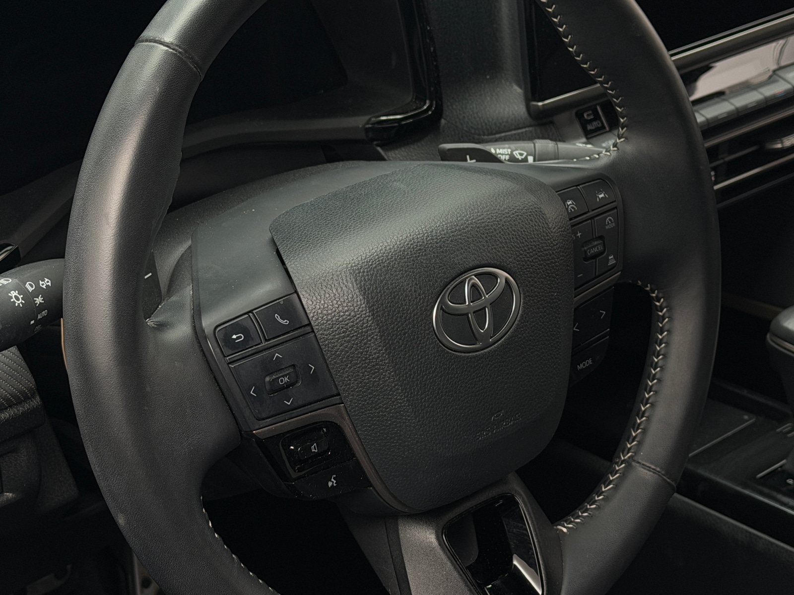 Thumbnail: 2025 Toyota Camry - 4