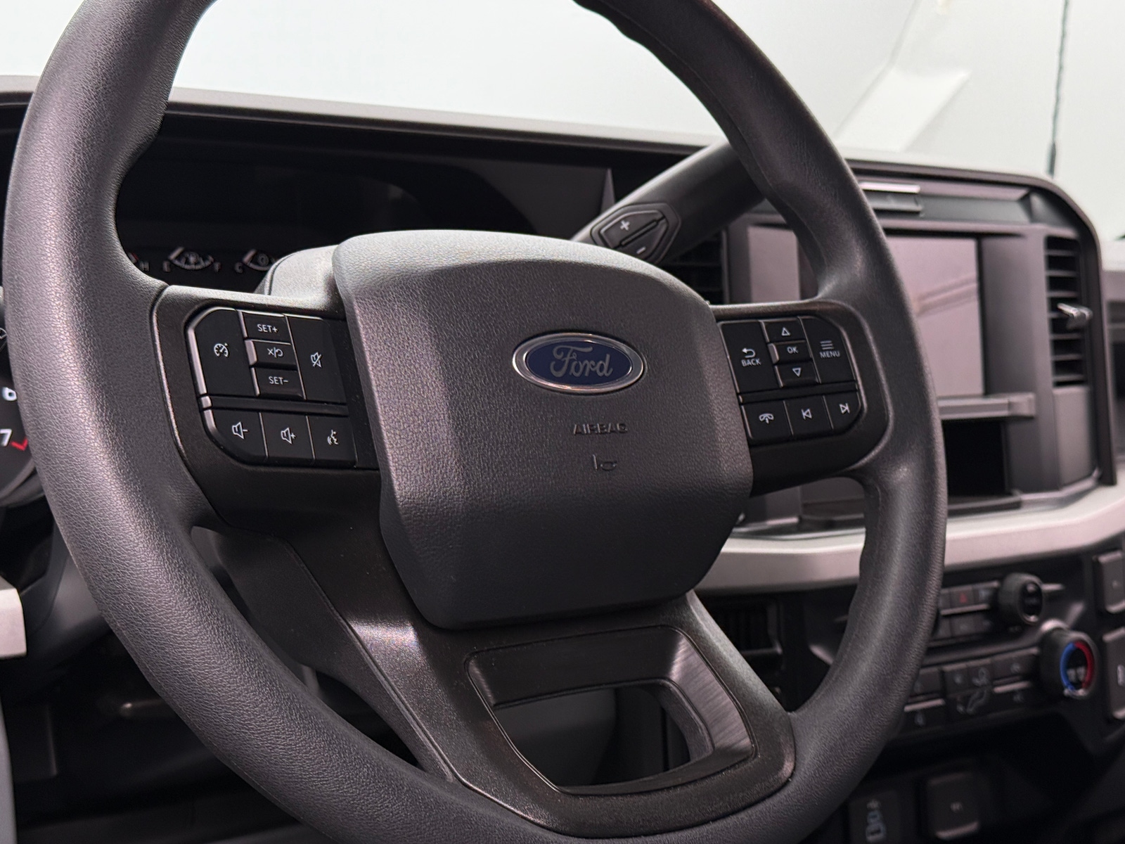 Thumbnail: 2025 Ford Econoline - 4
