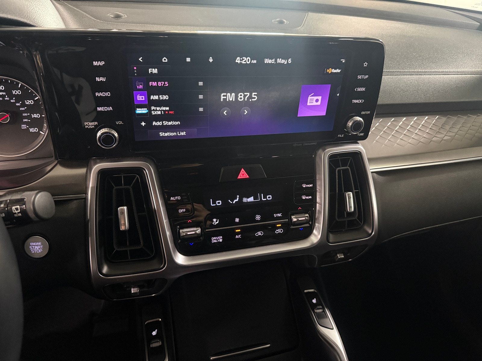 Thumbnail: 2023 Kia Sorento - 3