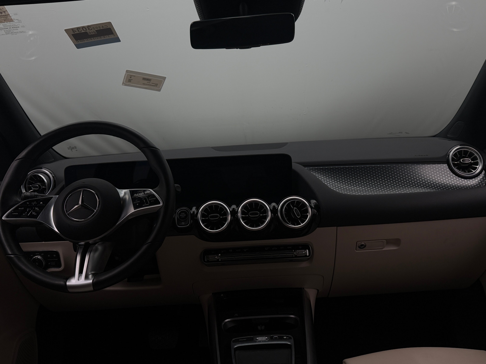 Thumbnail: 2025 Mercedes-Benz GLA - 2
