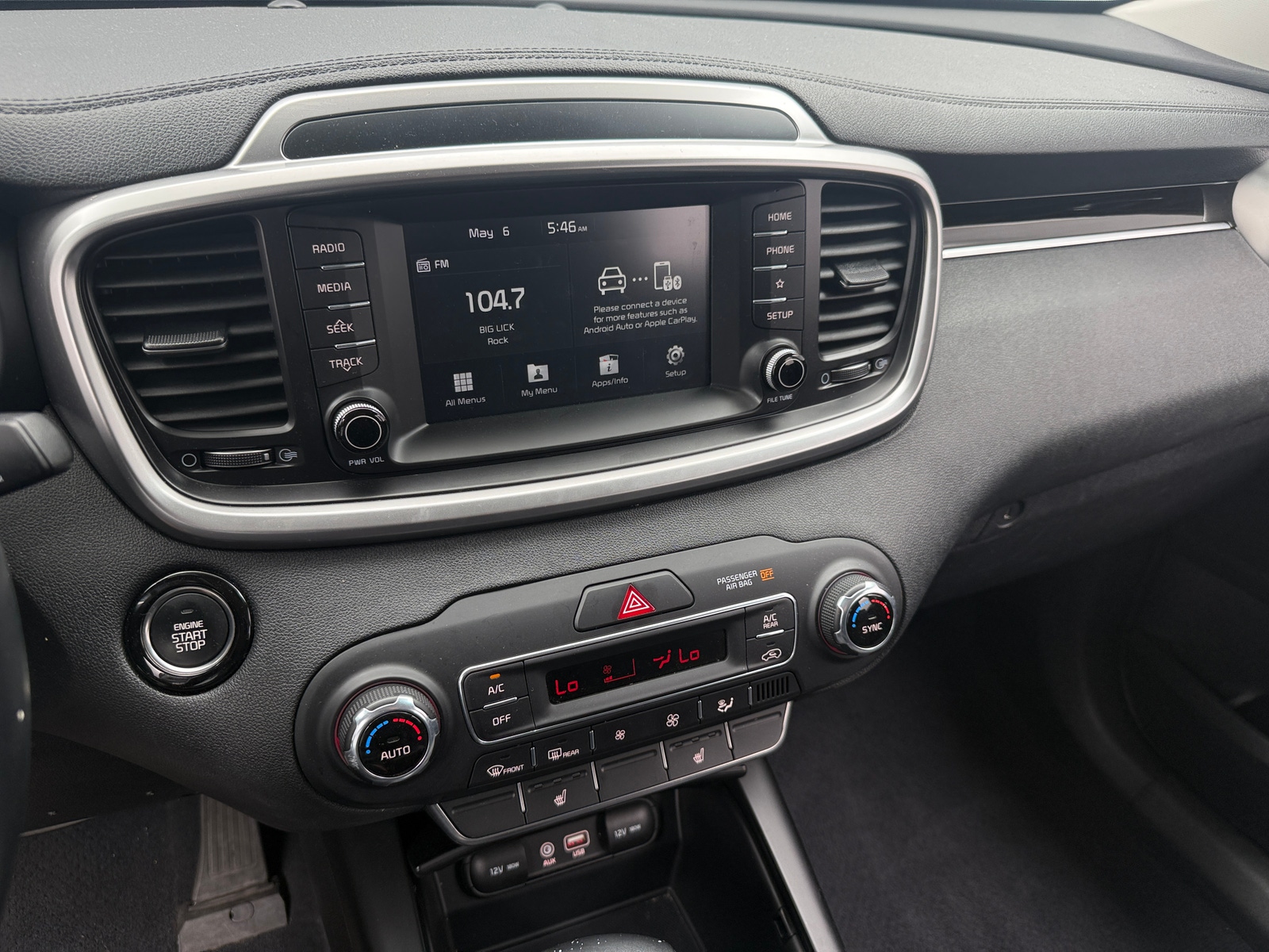 Thumbnail: 2020 Kia Sorento - 4