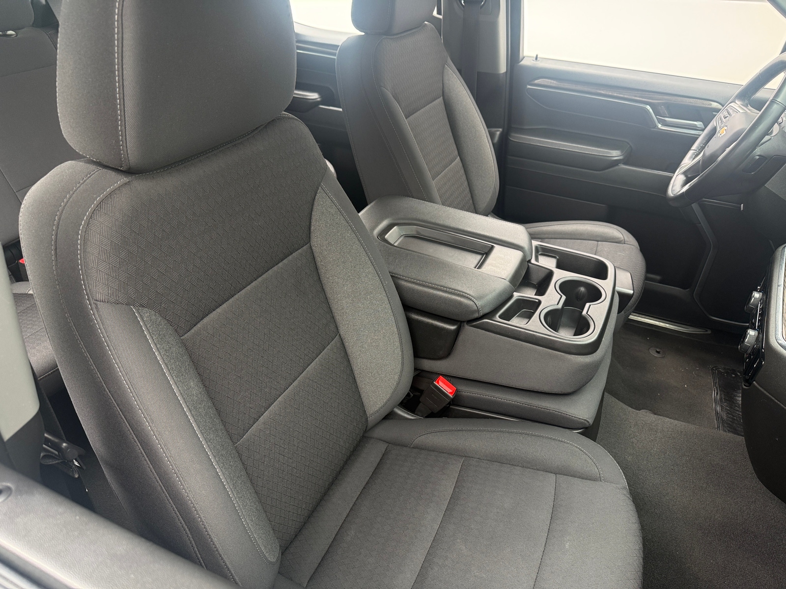 Thumbnail: 2024 Chevrolet Silverado 1500 - 2