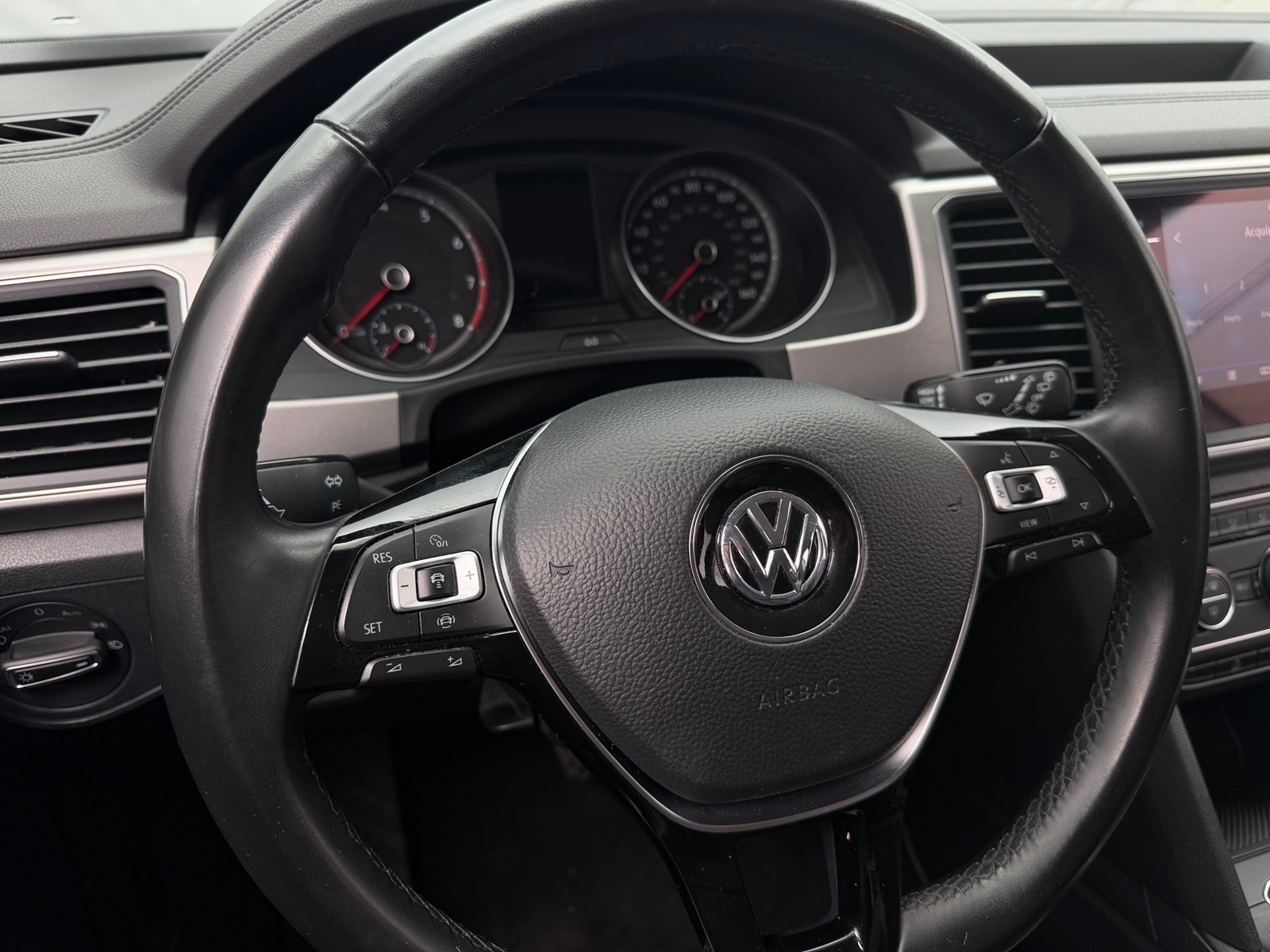 Thumbnail: 2019 Volkswagen Atlas - 4