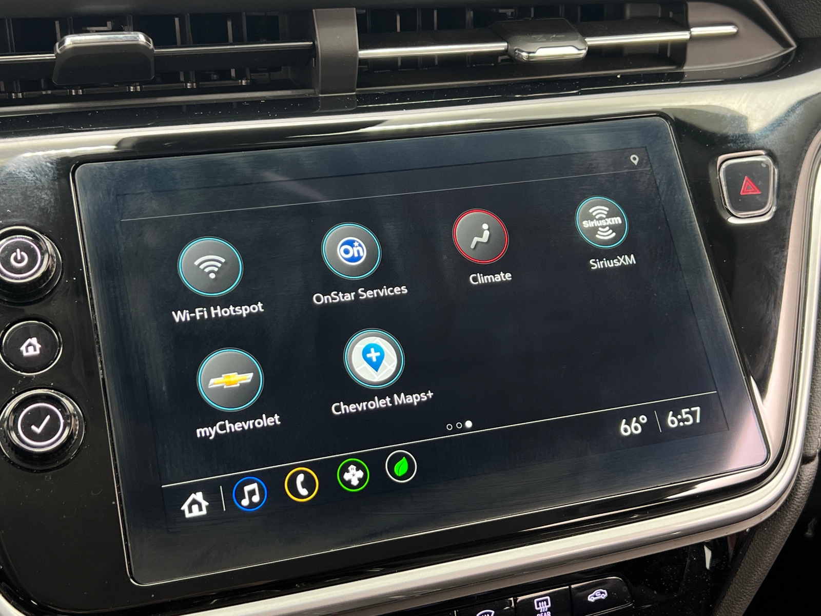 Thumbnail: 2023 Chevrolet Bolt EUV - 4