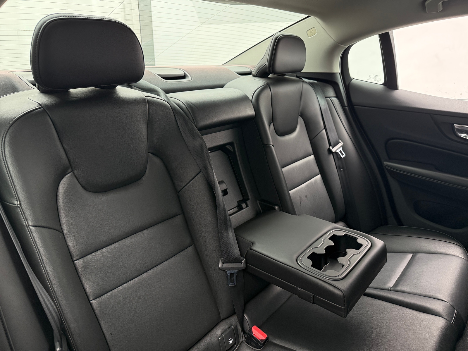 Thumbnail: 2019 Volvo S60 - 5