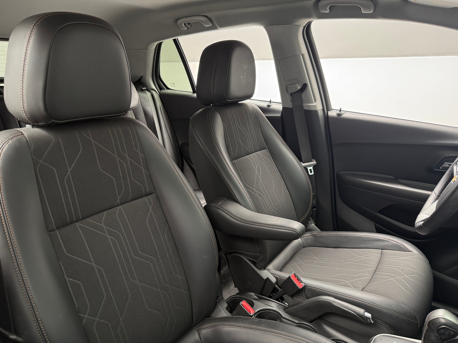 Thumbnail: 2020 Chevrolet Trax - 2