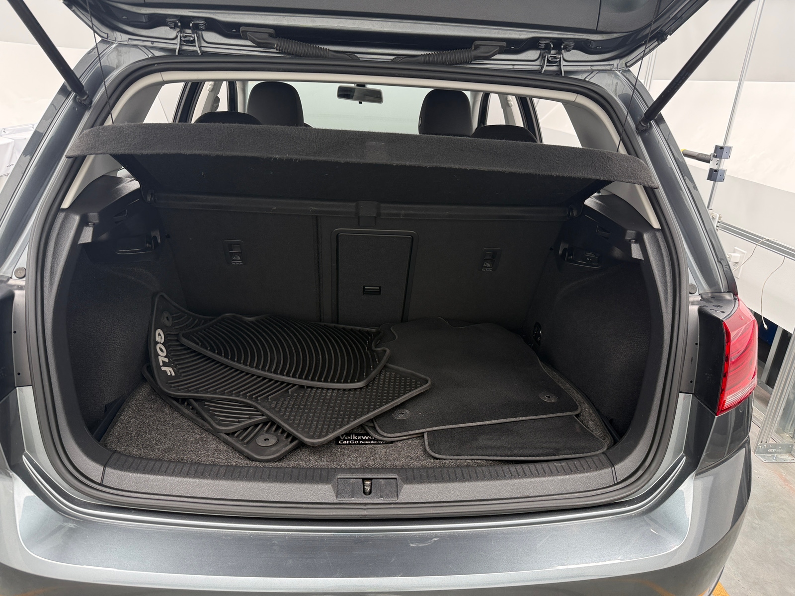 Thumbnail: 2019 Volkswagen Golf - 7