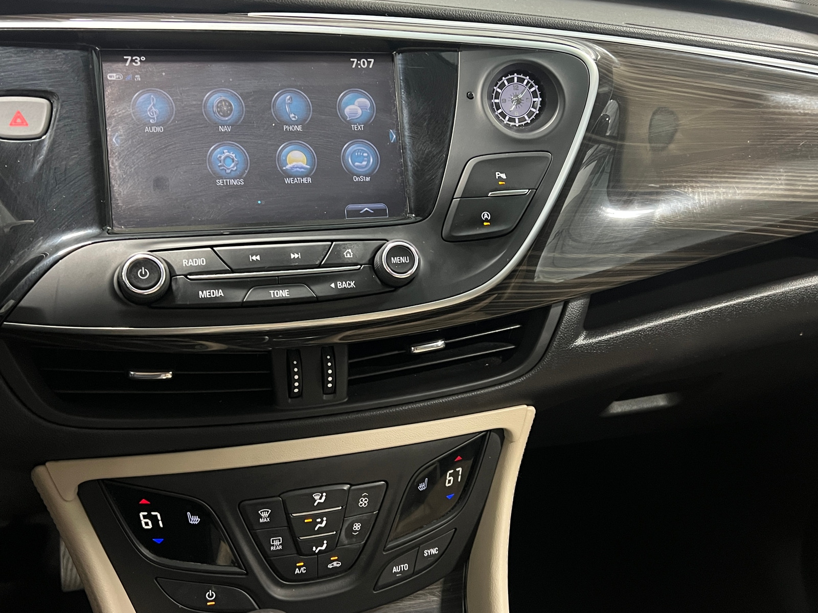 Thumbnail: 2020 Buick Envision - 3