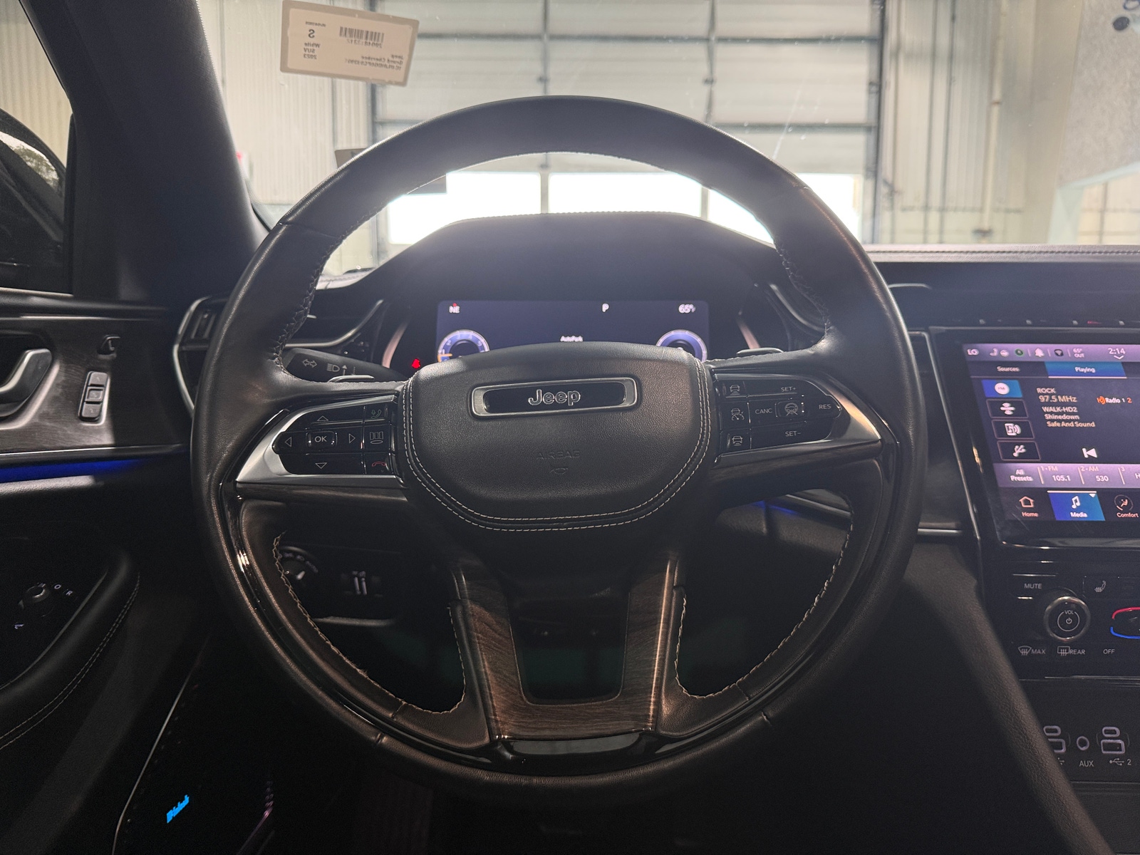 Thumbnail: 2023 Jeep Grand Cherokee - 4
