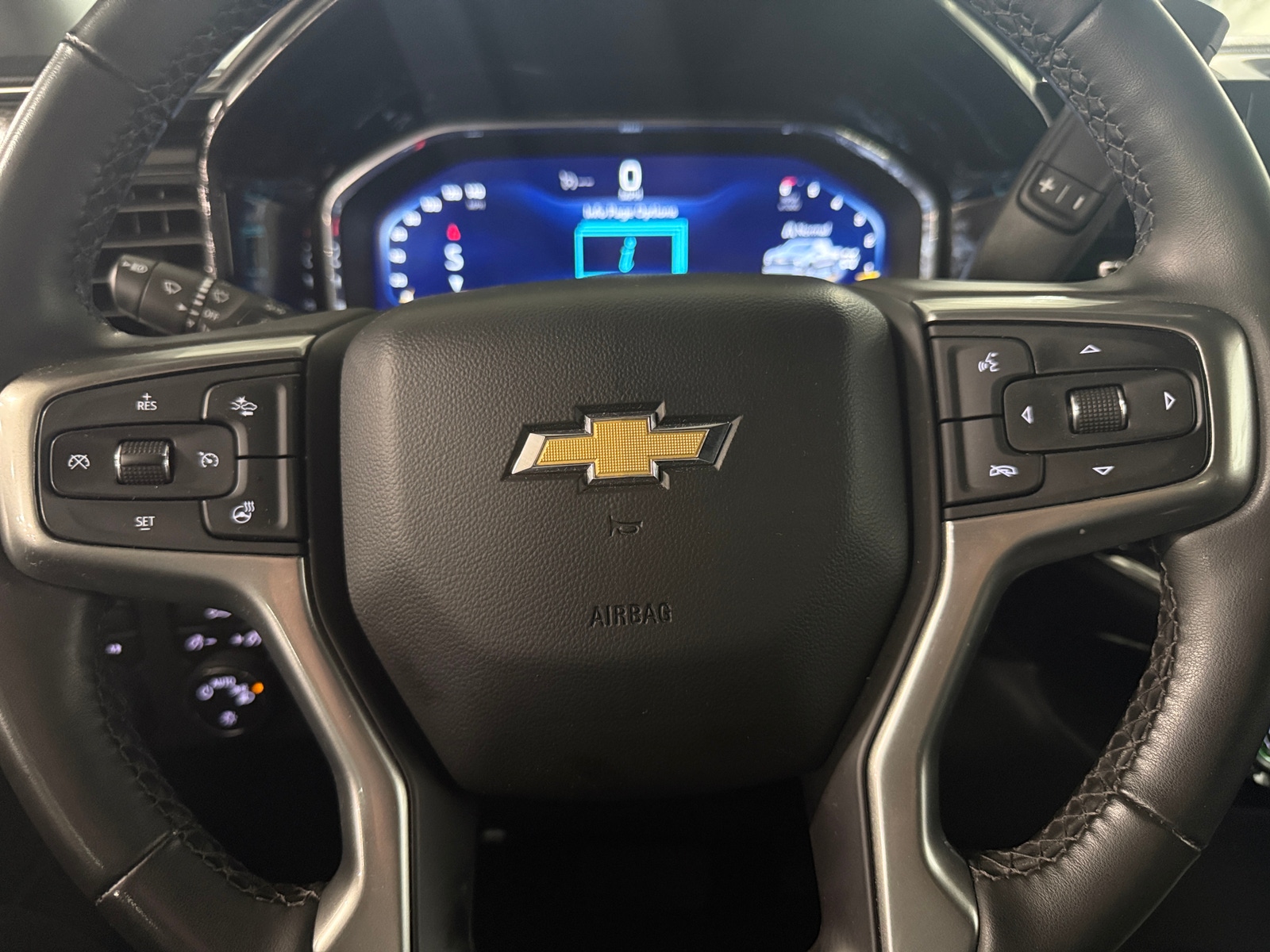 Thumbnail: 2023 Chevrolet Silverado 1500 - 5