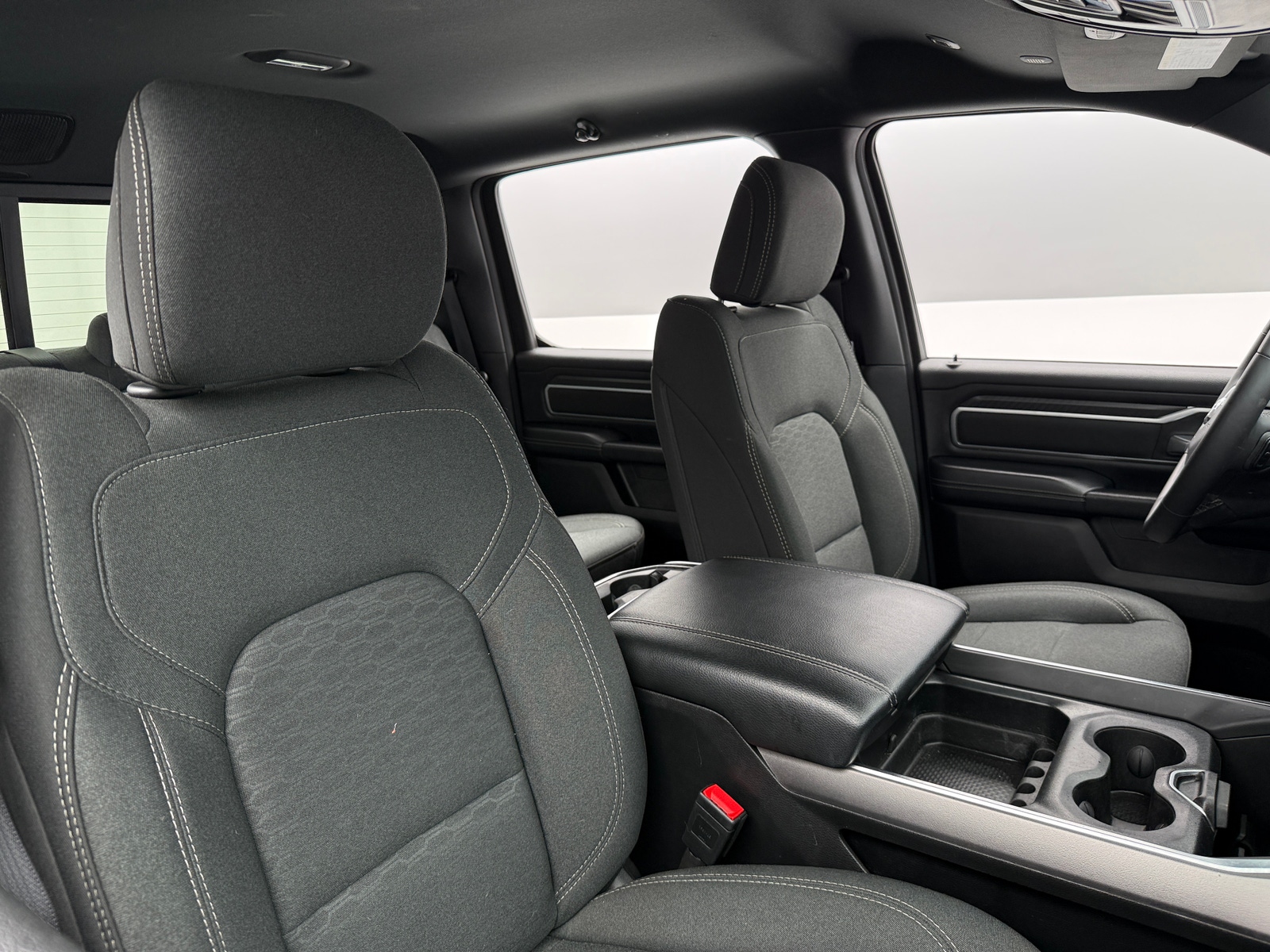 Thumbnail: 2025 RAM 1500 - 2
