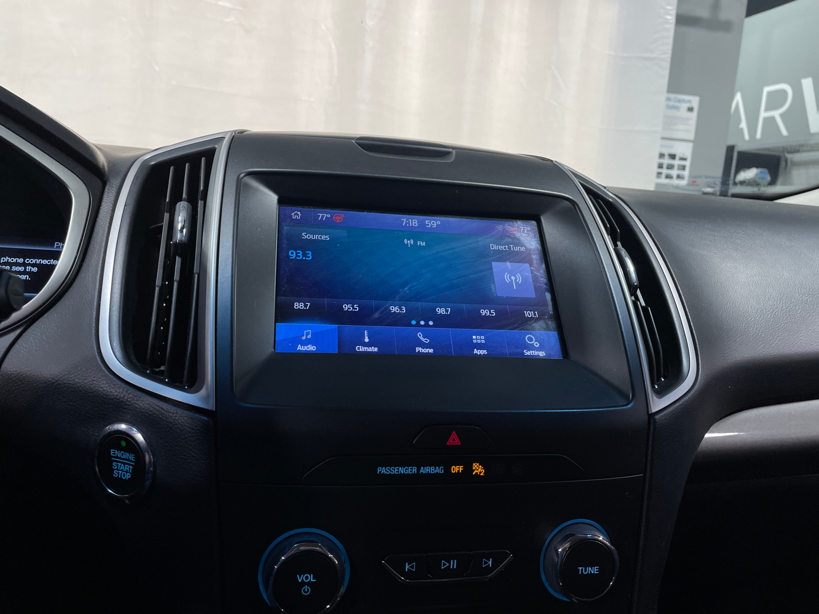 Thumbnail: 2019 Ford Edge - 3