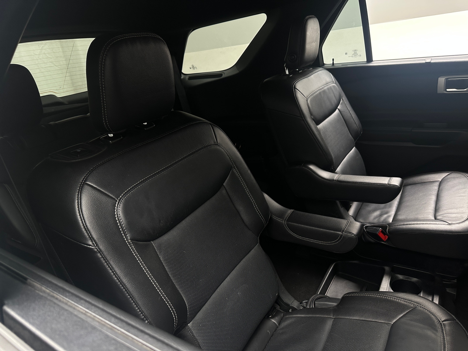 Thumbnail: 2020 Ford Explorer - 5