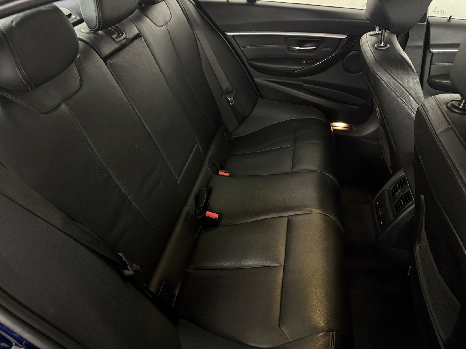 Thumbnail: 2017 BMW 3 Series - 5
