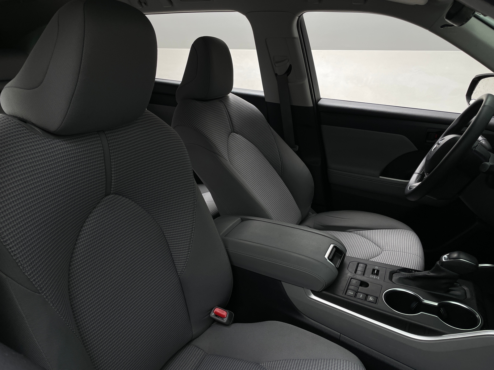 Thumbnail: 2023 Toyota Highlander - 2