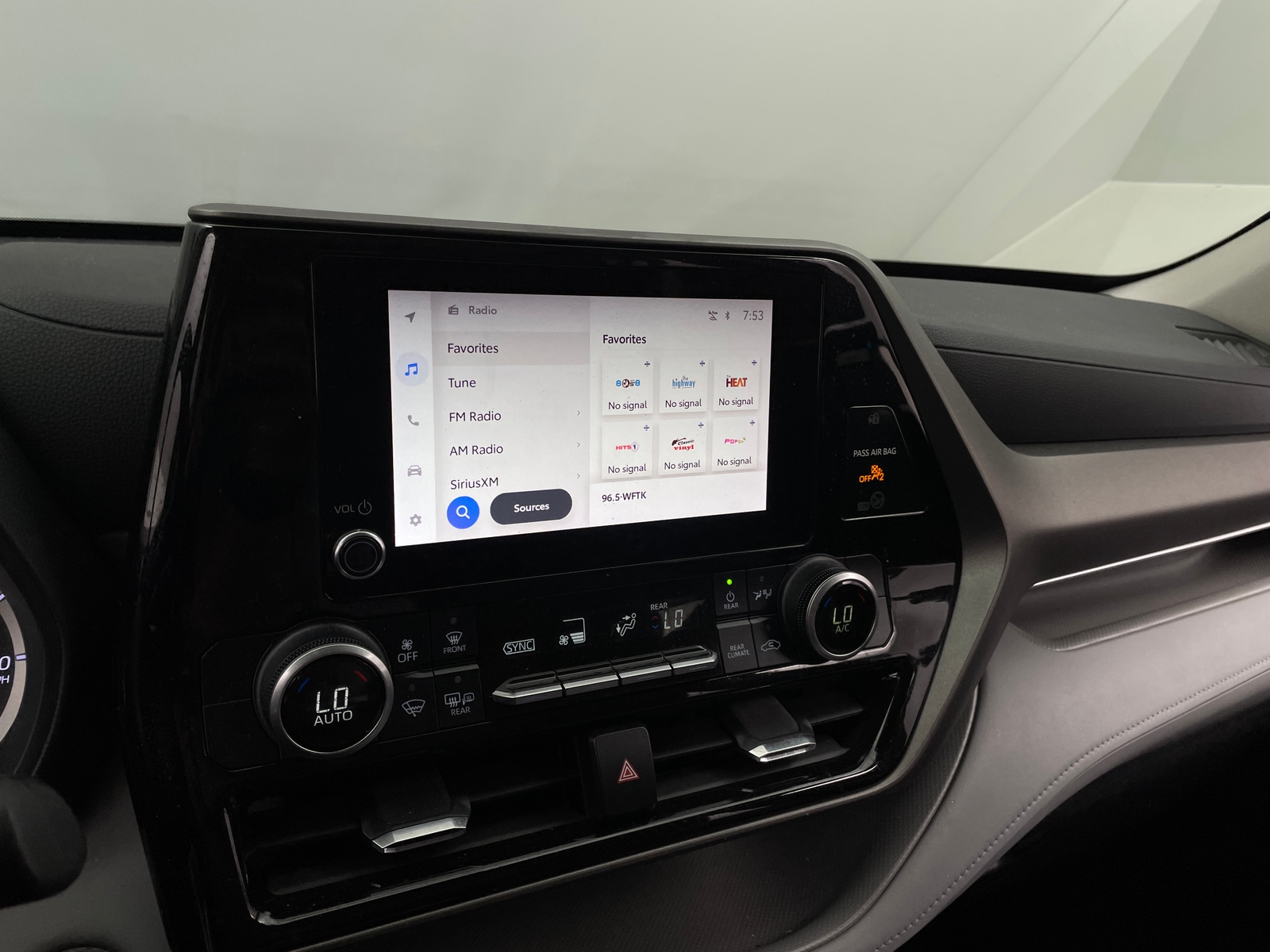 Thumbnail: 2023 Toyota Highlander - 4