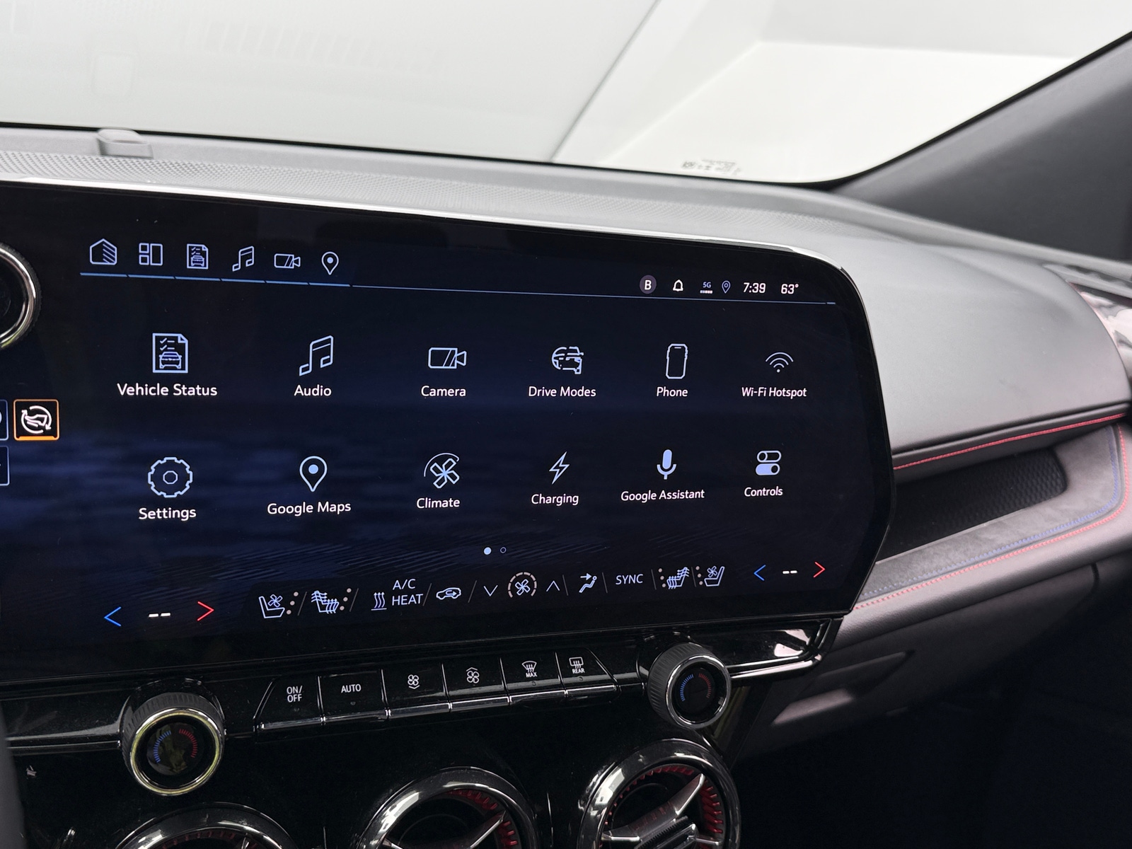 Thumbnail: 2024 Chevrolet Blazer EV - 3